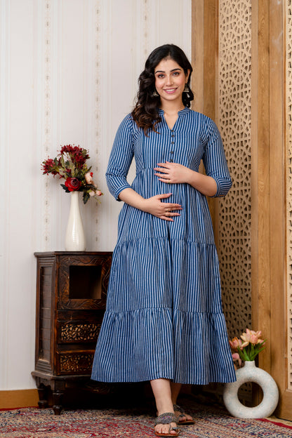 WOMOON Anarkali Blue Lining Printed Flared Maternity Dress collar design for her