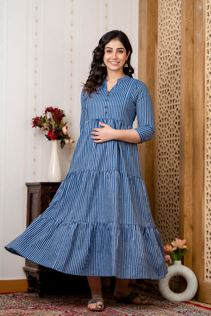 WOMOON Anarkali Blue Lining Printed Flared Maternity Dress collar design for her