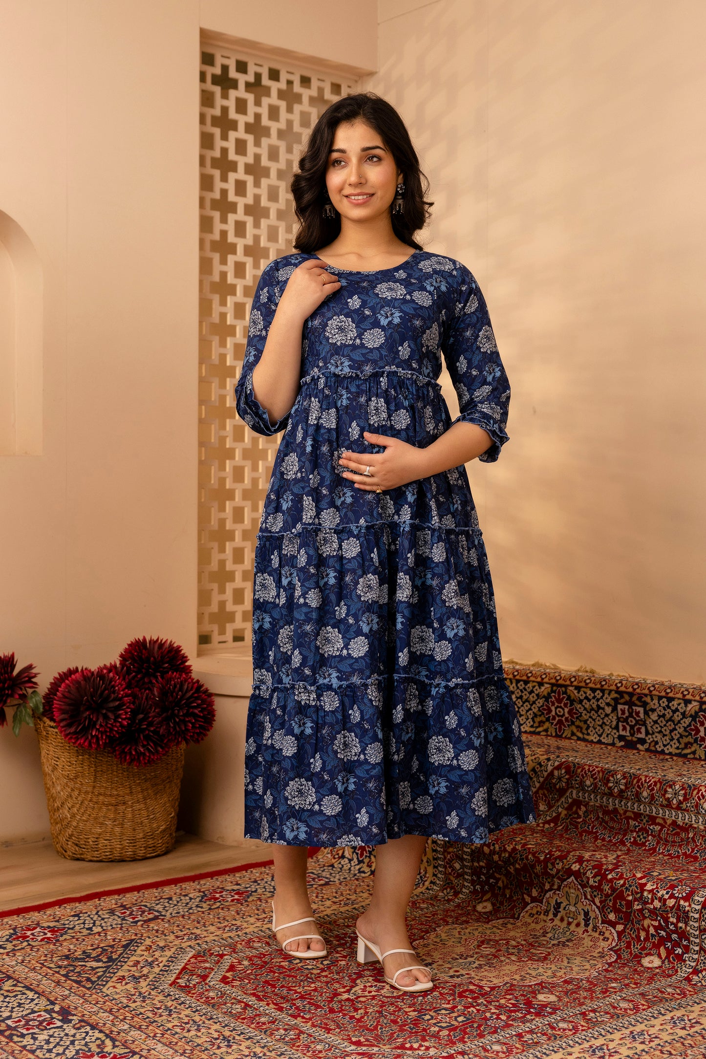 WOMOON blue maternity printed gown